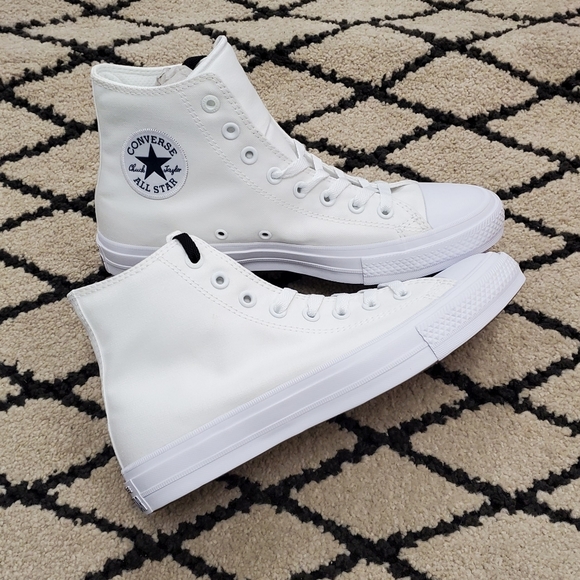 Converse Chuck Taylor All Star II High Lunarlon NWT Converse Chuck Taylor All Star II High Lunarlon NWT